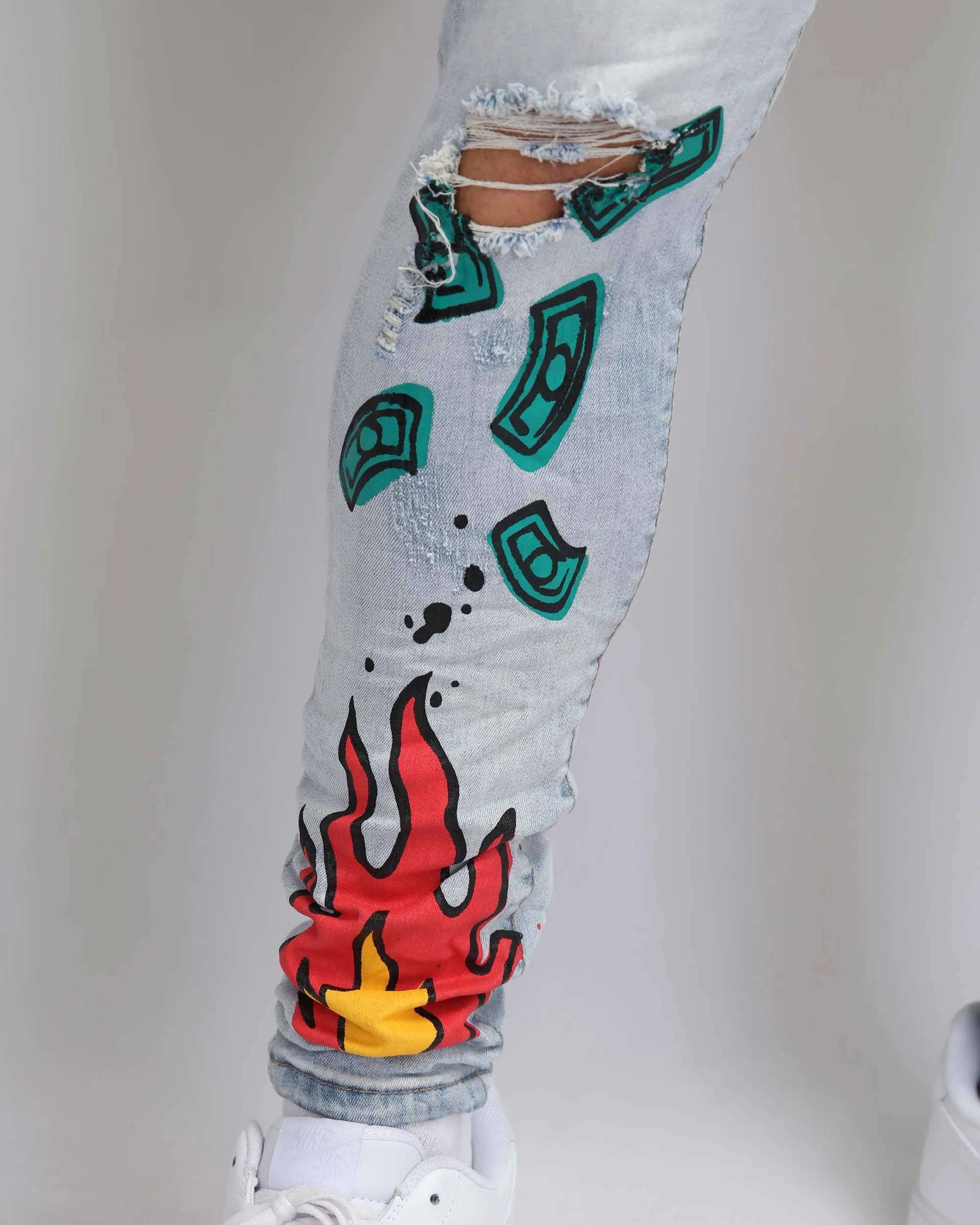 Anime-Inspired Style Light Wash Ripped Blue Jeans-Mexico Local Delivery