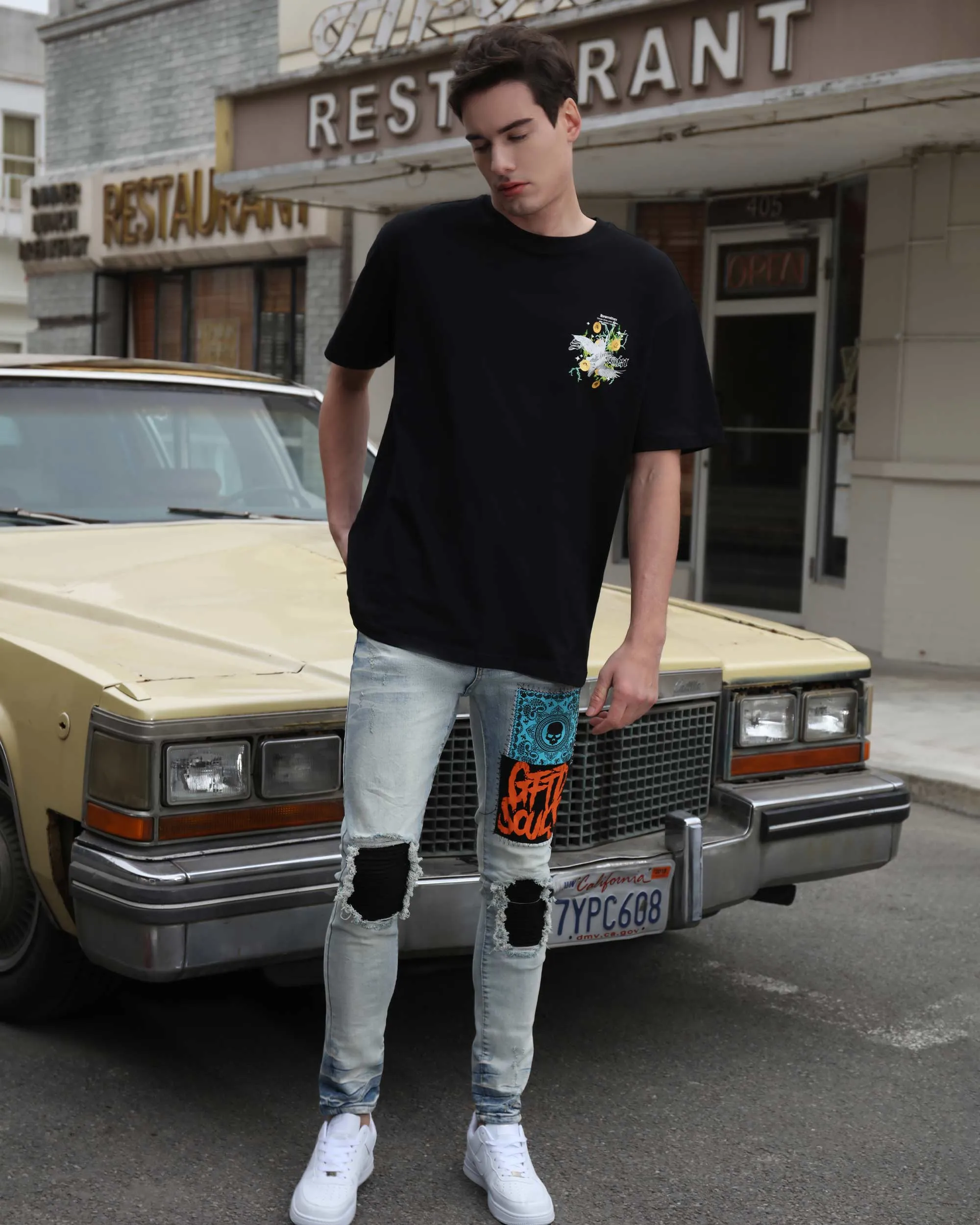 Light Wash Slim Fit Blue Jeans with Graffiti Patch-Mexico Local Delivery