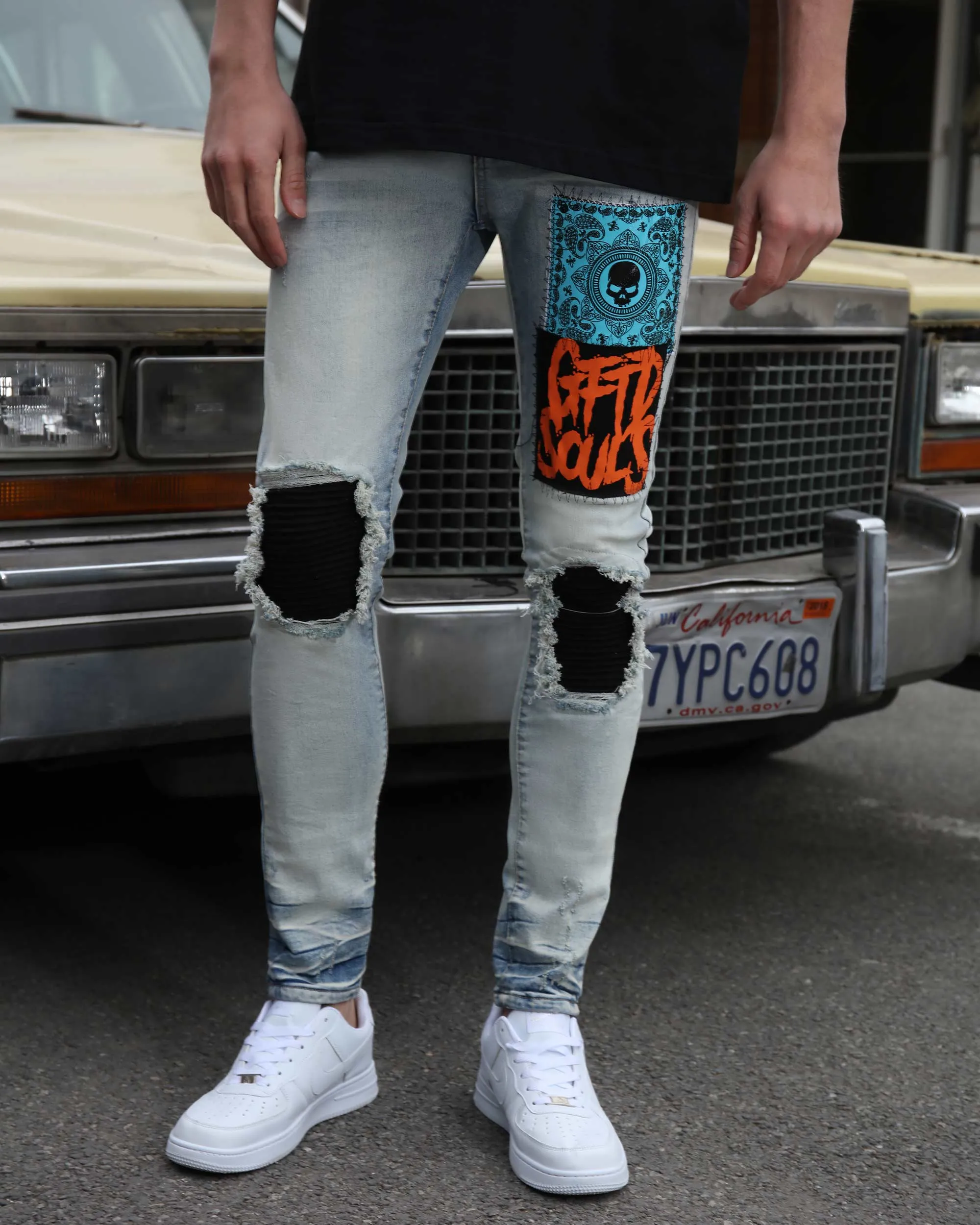 Light Wash Slim Fit Blue Jeans with Graffiti Patch-Mexico Local Delivery